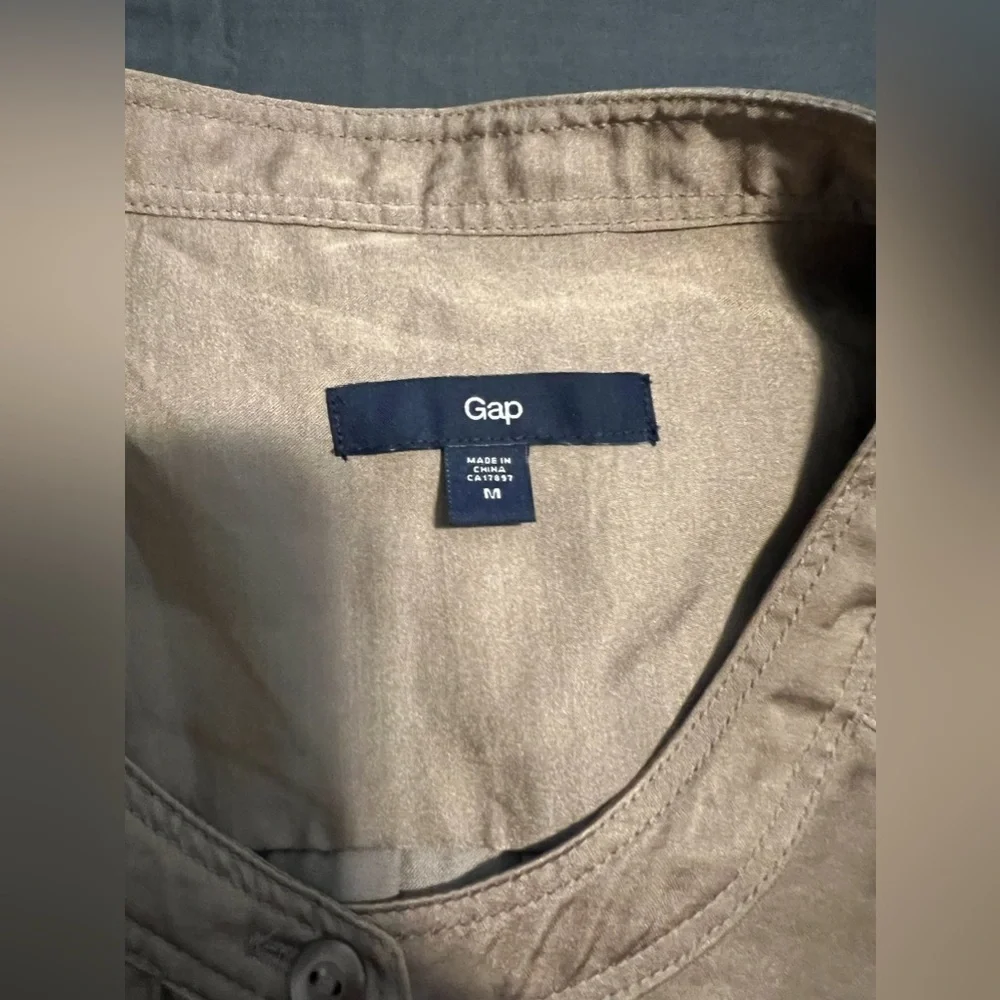 Gap Tan Button Down Blouse - Picture 5 of 7